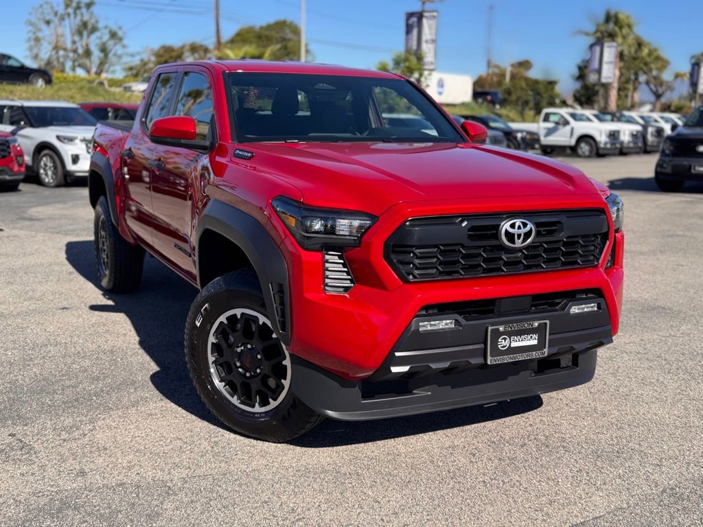 Used 2025 Toyota Tacoma TRD Off-Road image 2