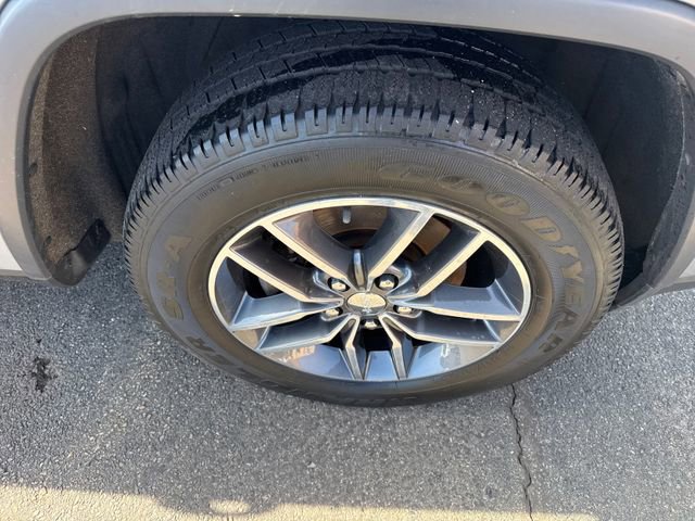 Used 2018 Jeep Grand Cherokee Limited image 12