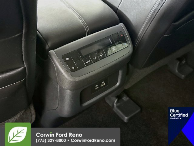 Used 2024 Nissan Pathfinder SL AWD/4WD image 28