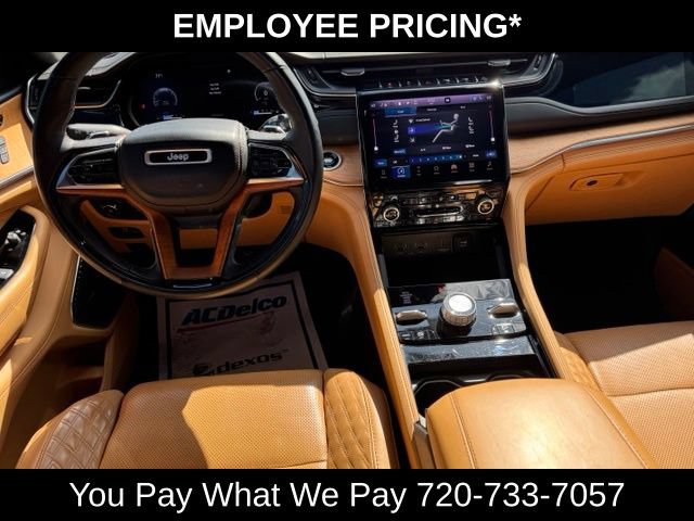 Used 2023 Jeep Grand Cherokee Summit AWD/4WD image 18