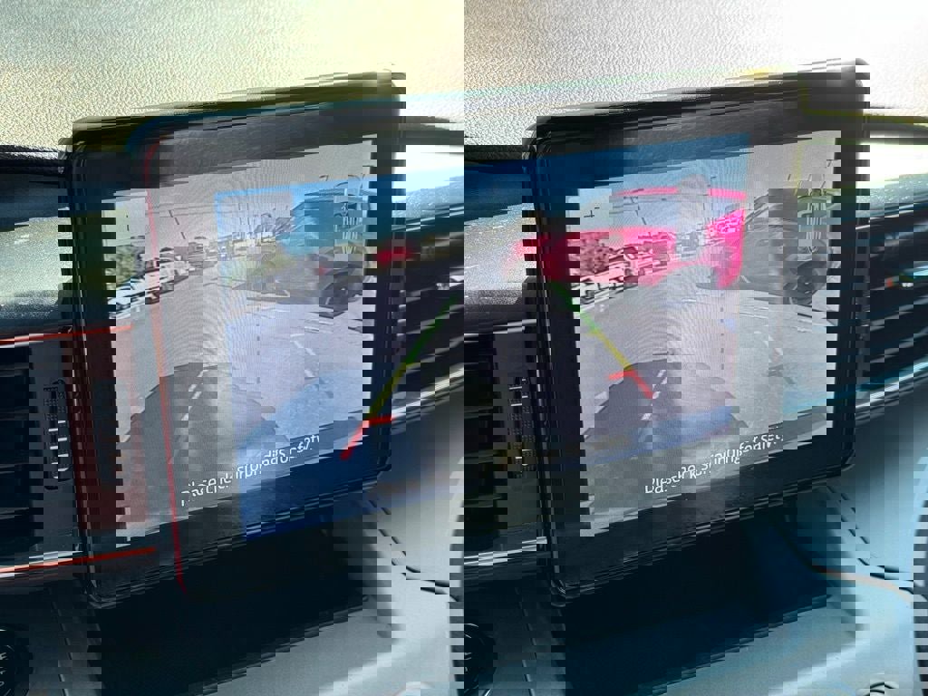 Certified 2022 Ford Explorer XLT w/ Equipment Group 202A image 23