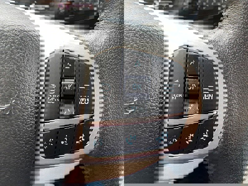 Certified 2022 Ford Explorer XLT w/ Equipment Group 202A image 19