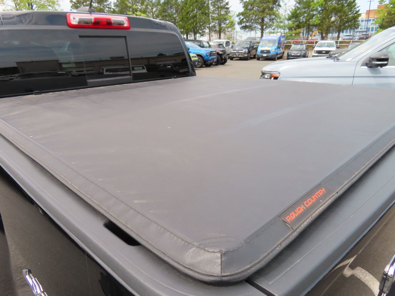 Used 2022 GMC Canyon Elevation w/ Elevation Premium Package AWD/4WD image 9