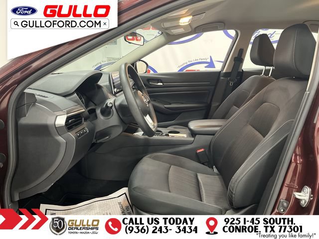 Used 2025 Nissan Altima 2.5 SV AWD/4WD image 28