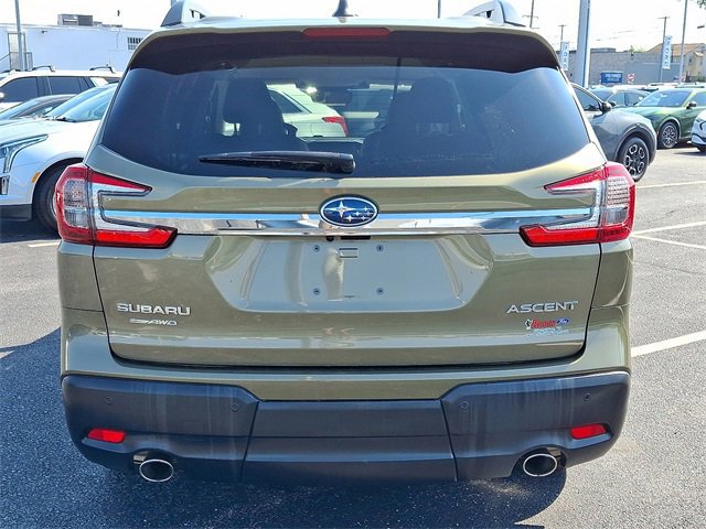 Used 2023 Subaru Ascent Premium w/ Convenience Package image 3