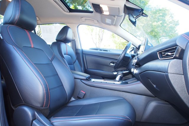 Used 2024 Nissan Sentra SR w/ SR Premium Package FWD image 11