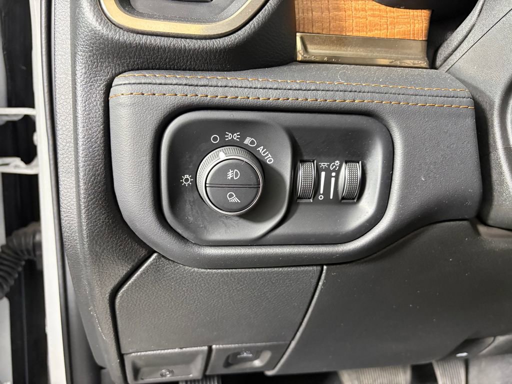 Used 2024 RAM 2500 Limited w/ Safety Group AWD/4WD image 13