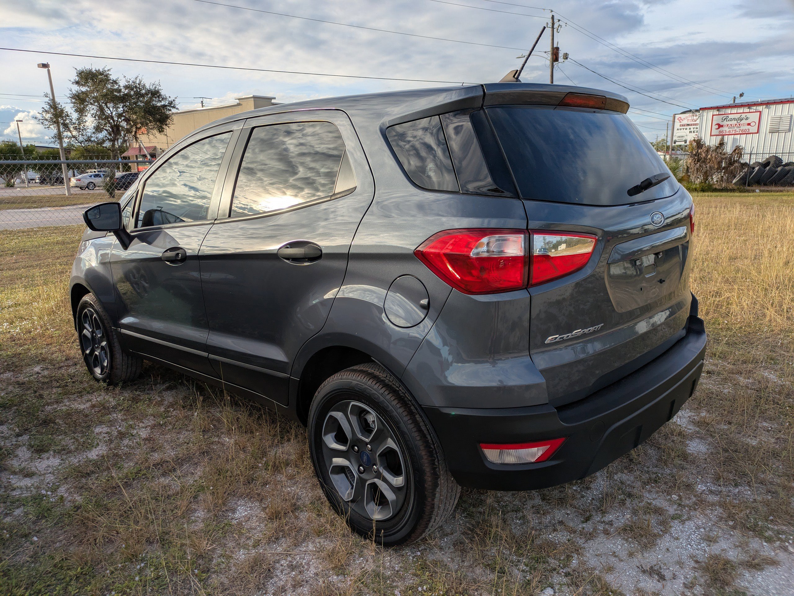 Certified 2021 Ford EcoSport S image 2