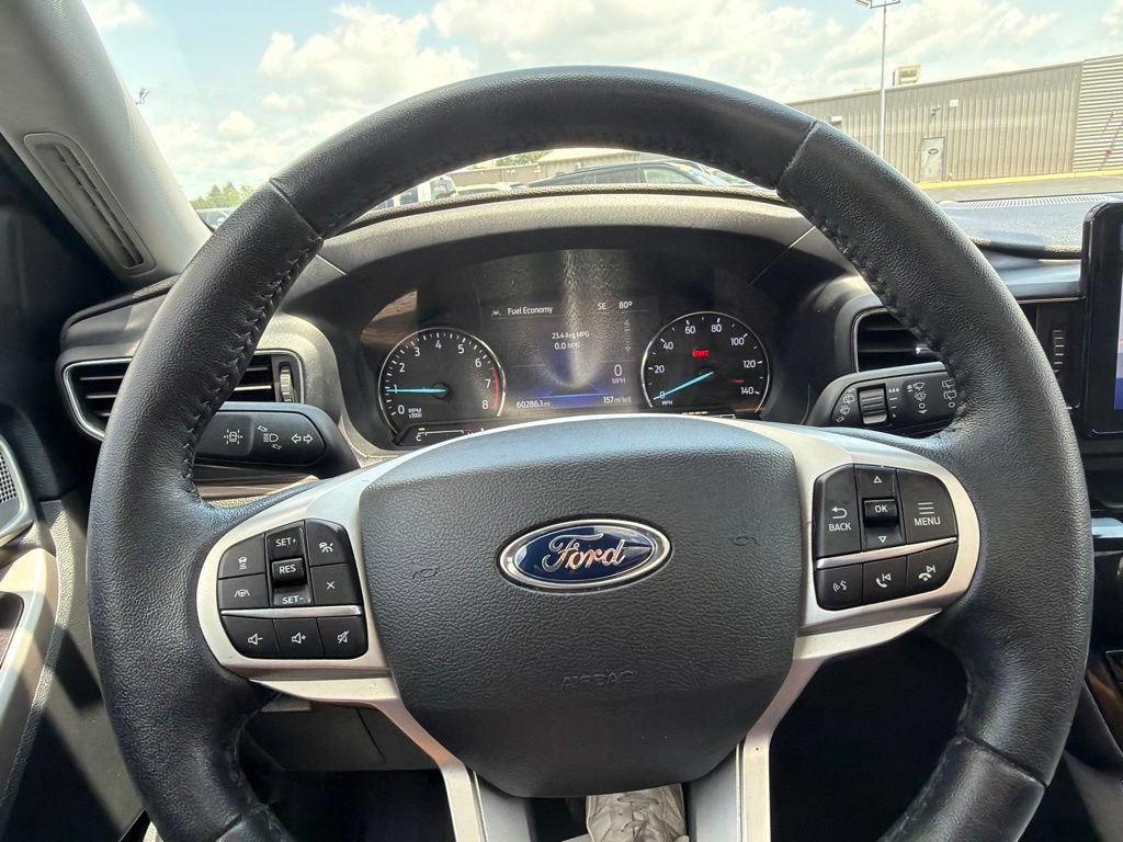 Certified 2022 Ford Explorer Limited w/ Equipment Group 301A AWD/4WD image 17