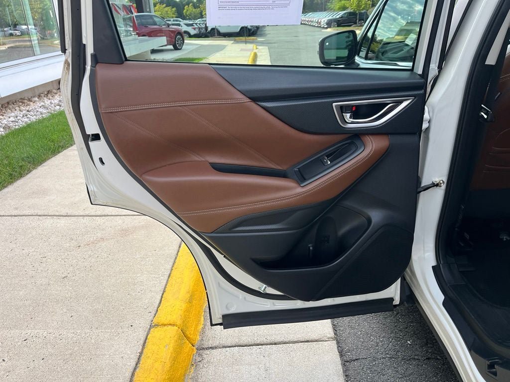 Used 2021 Subaru Forester Touring AWD/4WD image 17