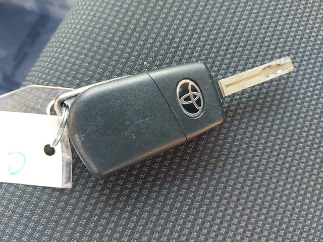 Used 2021 Toyota RAV4 LE AWD/4WD image 34
