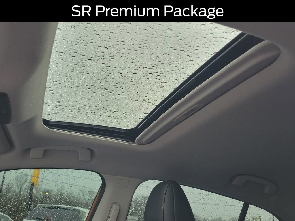 Used 2025 Nissan Sentra SR w/ SR Premium Package image 29