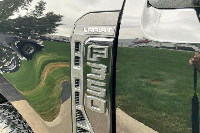 Certified 2025 Ford F350 Lariat w/ Black Appearance Package AWD/4WD image 24