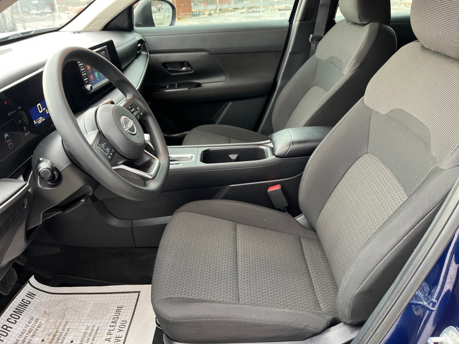 Used 2025 Nissan Kicks S w/ Charging Package image 18