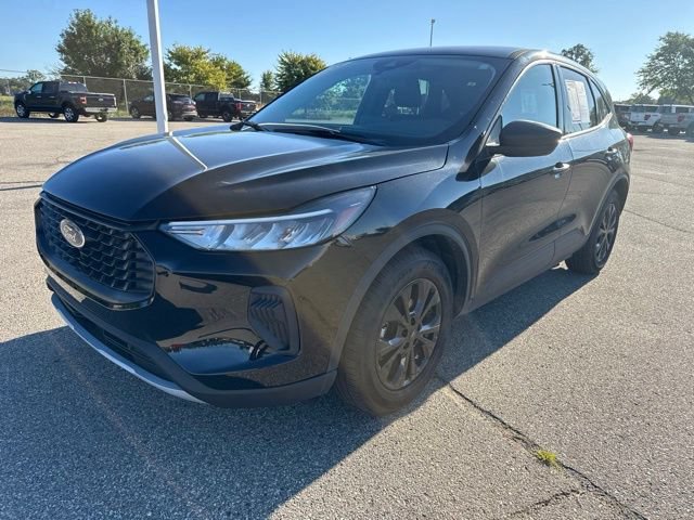Certified 2025 Ford Escape Active FWD image 1