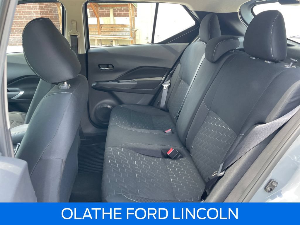 Used 2024 Nissan Kicks SV w/ Interior Electronics Package FWD image 23