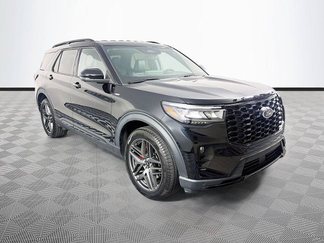 Certified 2025 Ford Explorer ST-Line w/ ST-Line Street Pack AWD/4WD image 1