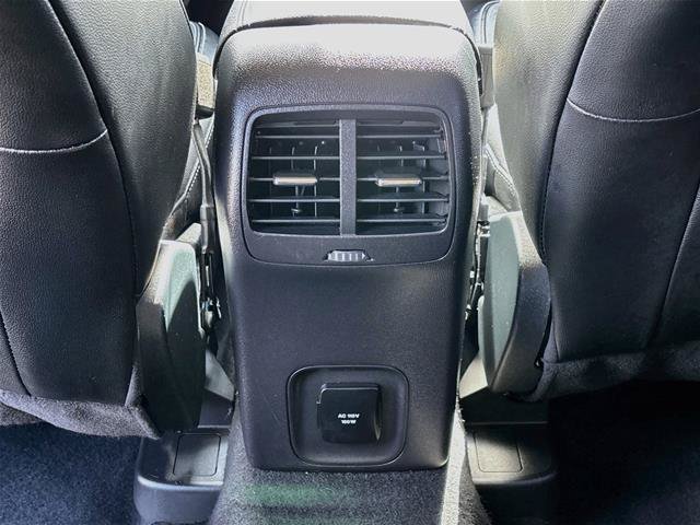 Certified 2020 Ford Escape Titanium AWD/4WD image 29