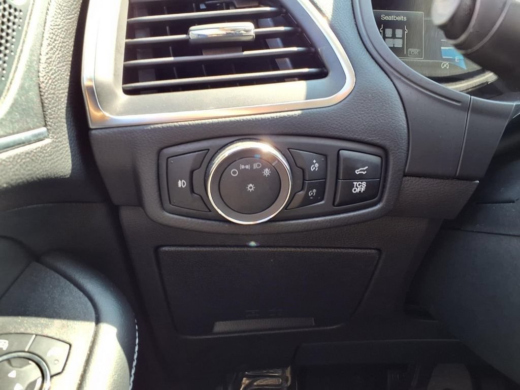 Certified 2024 Ford Edge Titanium AWD/4WD image 22
