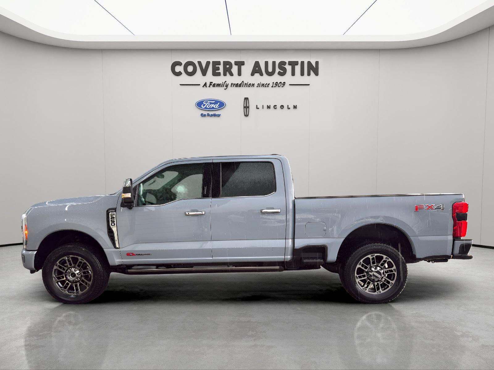 Certified 2024 Ford F250 Limited w/ FX4 Off-Road Package AWD/4WD image 3