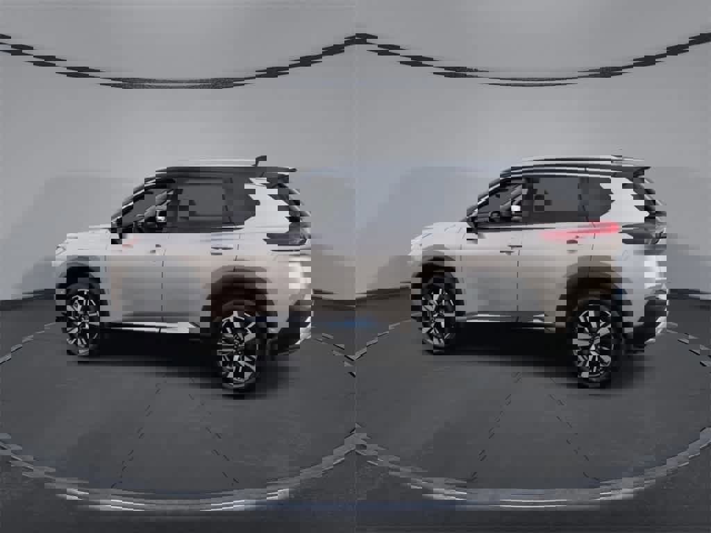 Used 2023 Nissan Rogue Platinum w/ Platinum Premium Package image 4