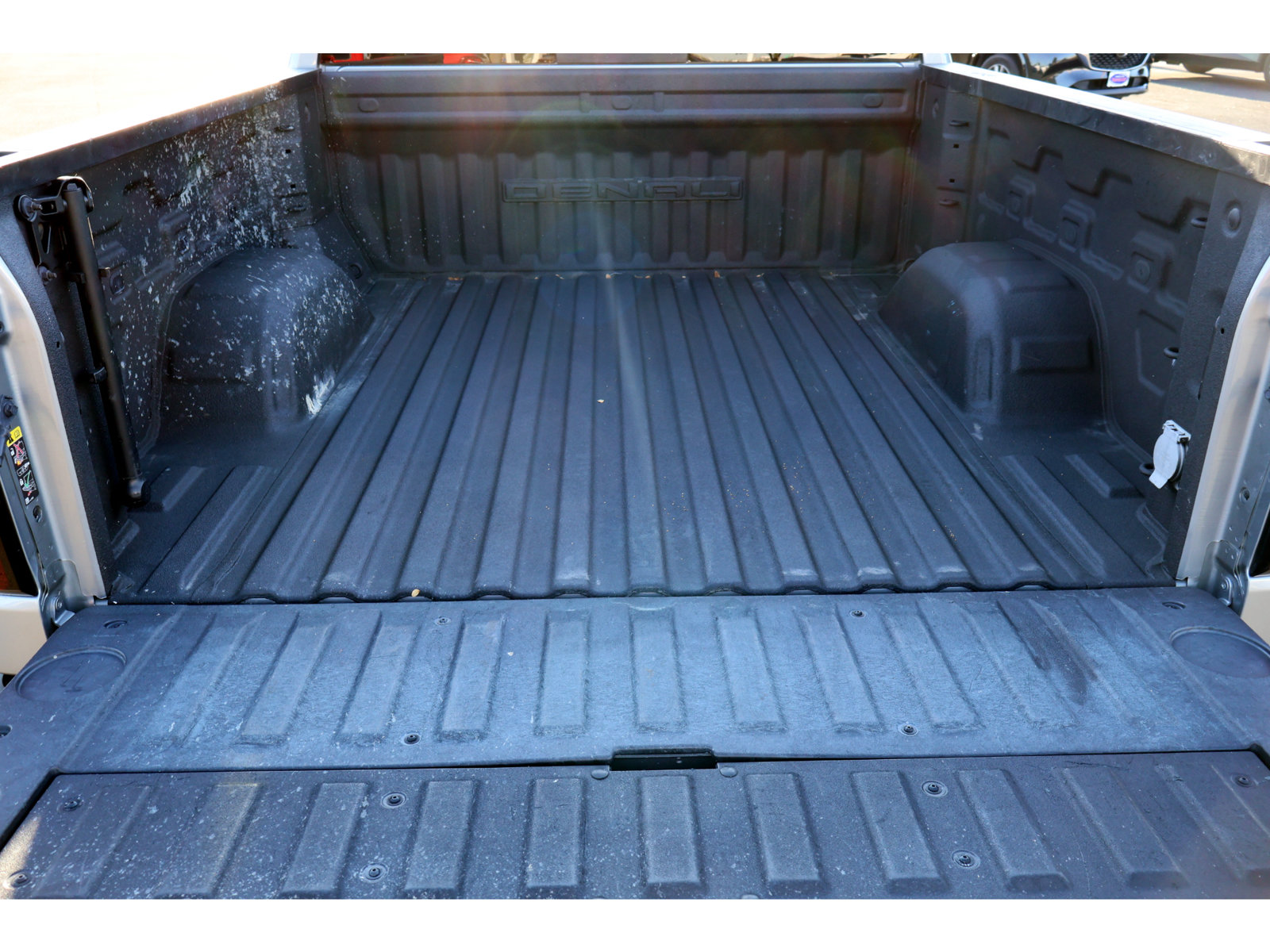 Used 2024 GMC Sierra 1500 Denali w/ Technology Package AWD/4WD image 19