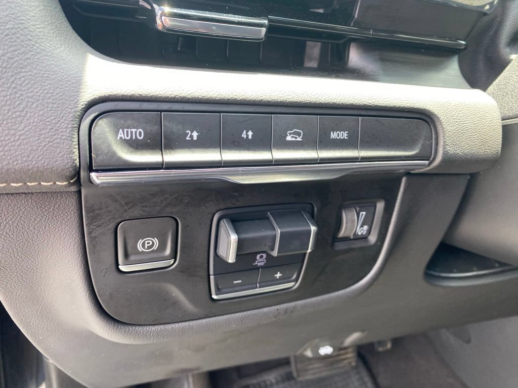 Used 2023 Cadillac Escalade Sport AWD/4WD image 12