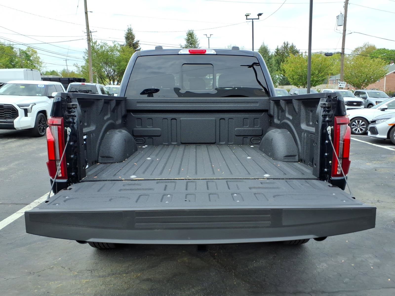 Certified 2025 Ford F150 Lariat w/ Equipment Group 502A High AWD/4WD image 27