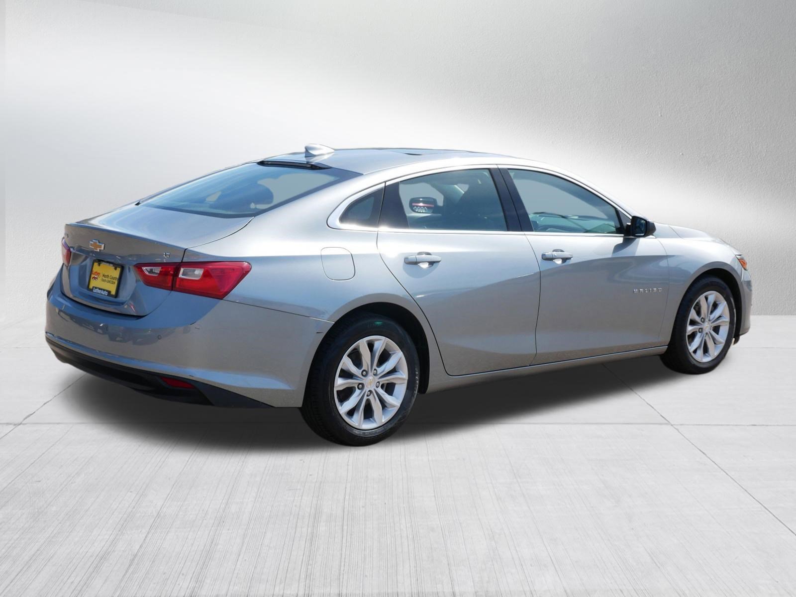 Used 2024 Chevrolet Malibu LT FWD image 7