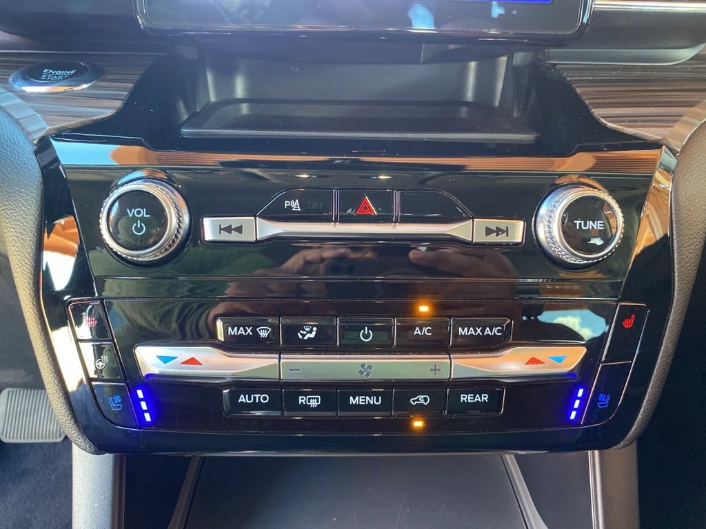 Certified 2023 Ford Explorer Limited w/ Equipment Group 301A image 39