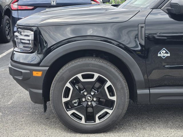 Certified 2024 Ford Bronco Sport Outer Banks w/ Tech Package AWD/4WD image 9