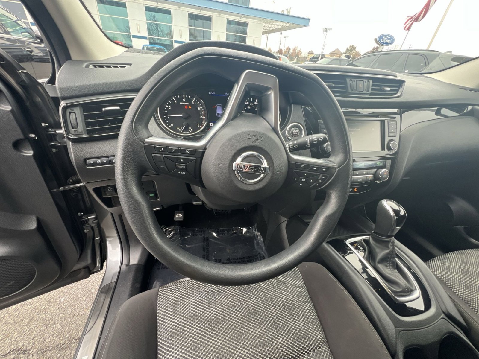 Used 2019 Nissan Rogue Sport SV image 16