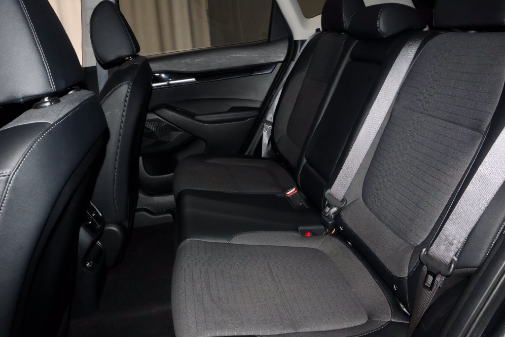 Used 2023 Kia Seltos S w/ Navigation Package AWD/4WD image 22