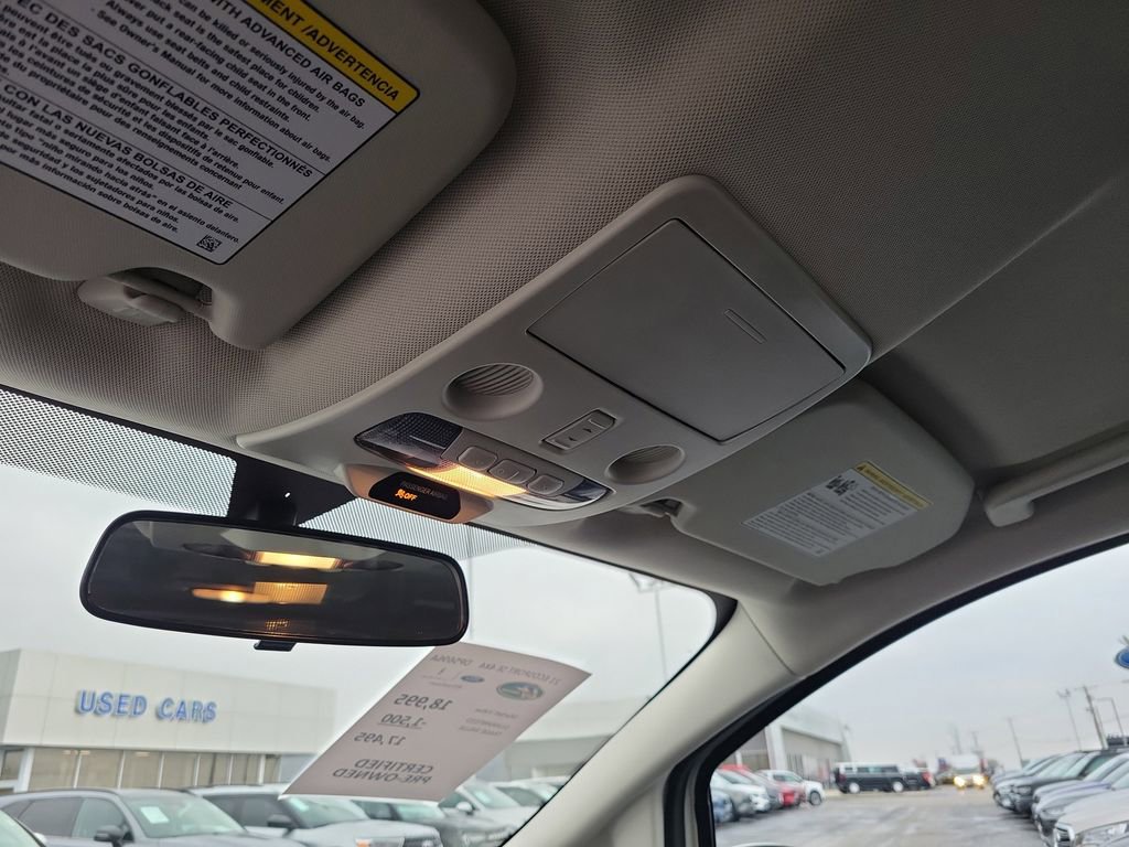 Certified 2021 Ford EcoSport SE image 30