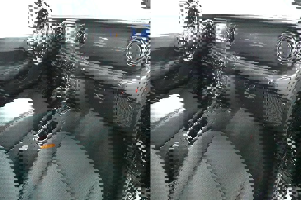 Used 2022 Jeep Gladiator Sport image 33