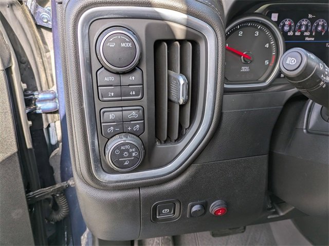 Used 2022 Chevrolet Silverado 2500 High Country w/ Safety Package II image 17