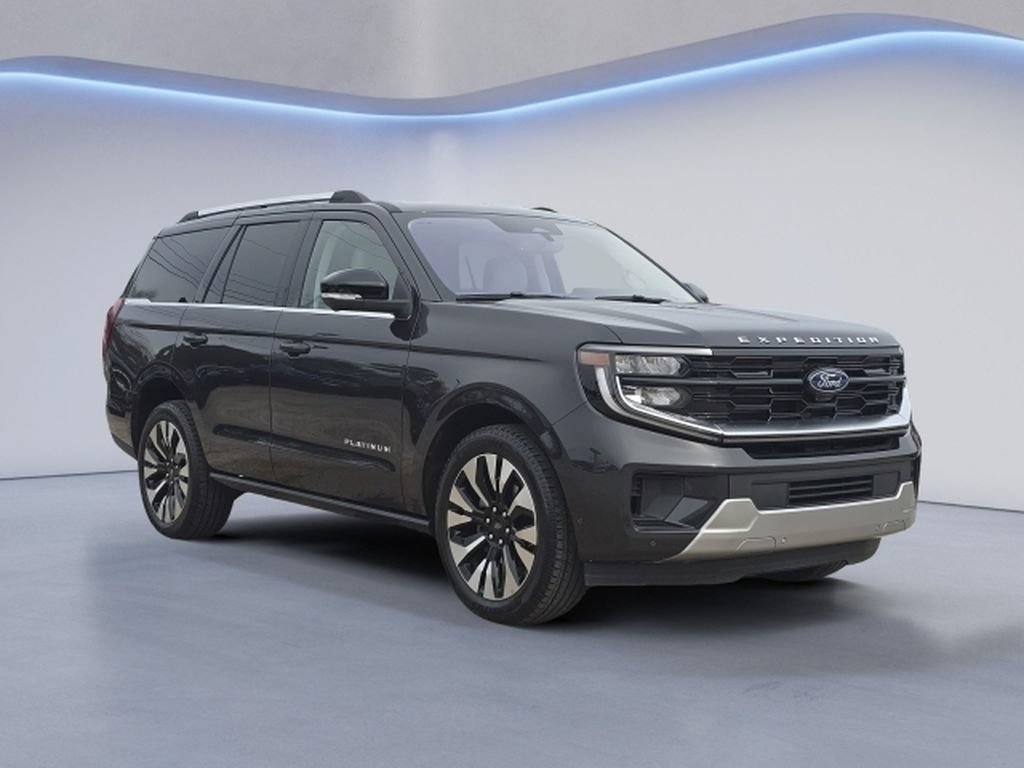 Certified 2025 Ford Expedition Platinum w/ Driver's Package AWD/4WD image 2