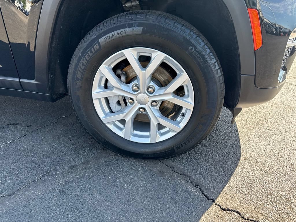 Used 2023 Jeep Grand Cherokee Limited AWD/4WD image 44
