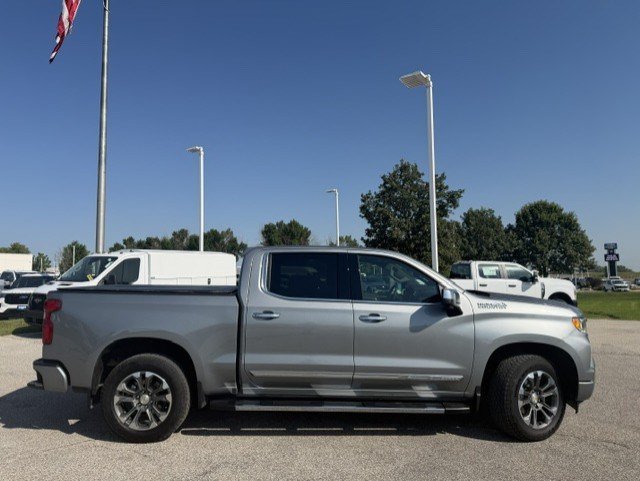 Used 2026 Chevrolet Silverado 1500 High Country w/ Technology Package AWD/4WD image 13