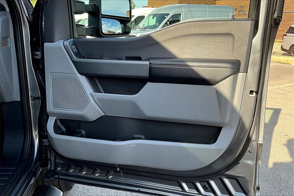 Certified 2024 Ford F250 XLT image 22