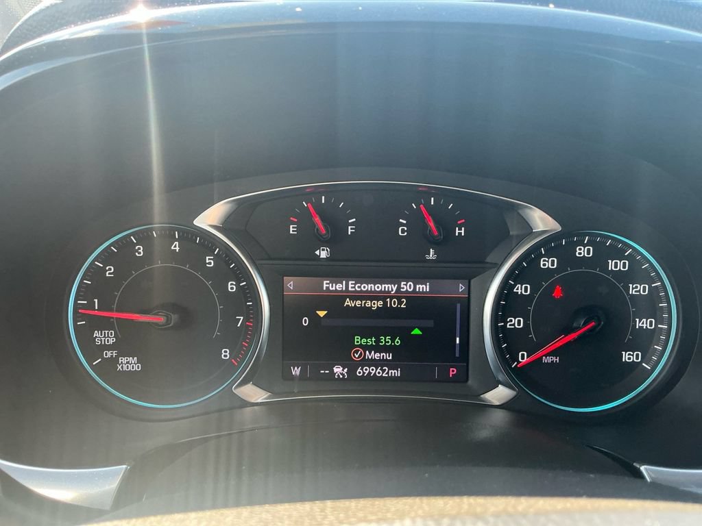 Used 2023 Chevrolet Traverse RS FWD image 19