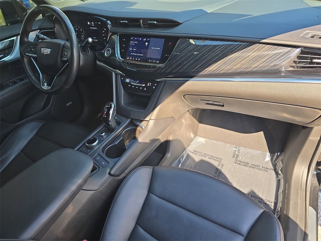 Used 2023 Cadillac XT6 Premium Luxury w/ Technology Package image 10