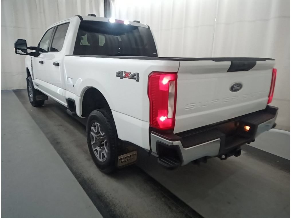 Certified 2025 Ford F350 XLT AWD/4WD image 3