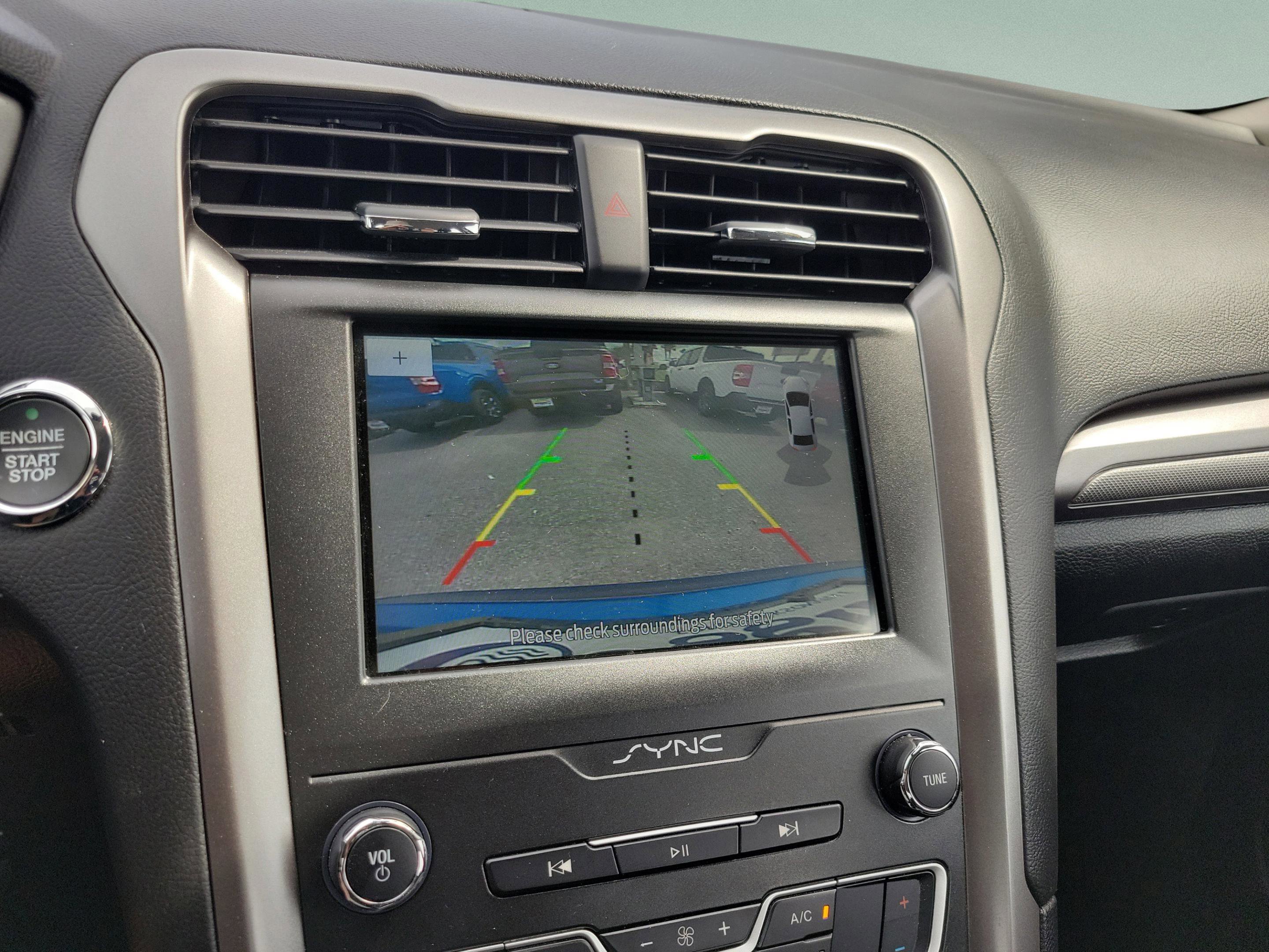 Certified 2020 Ford Fusion SE FWD image 29