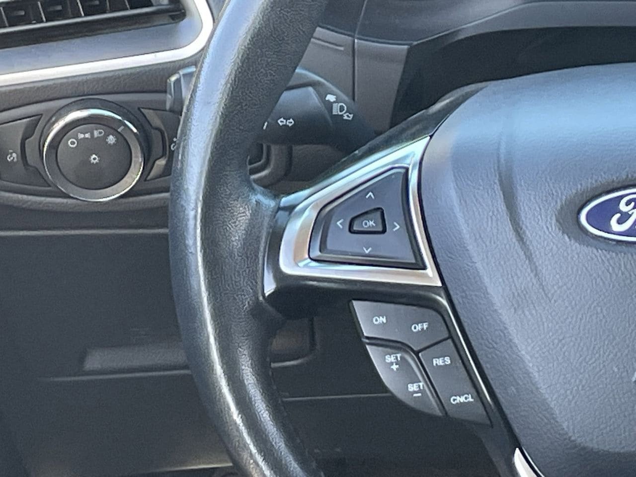 Certified 2024 Ford Edge SEL AWD/4WD image 22