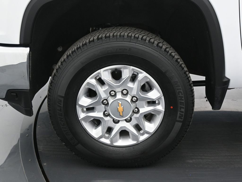 Used 2023 Chevrolet Silverado 2500 LT image 21