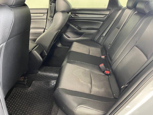 Used 2019 Honda Accord Sport image 11