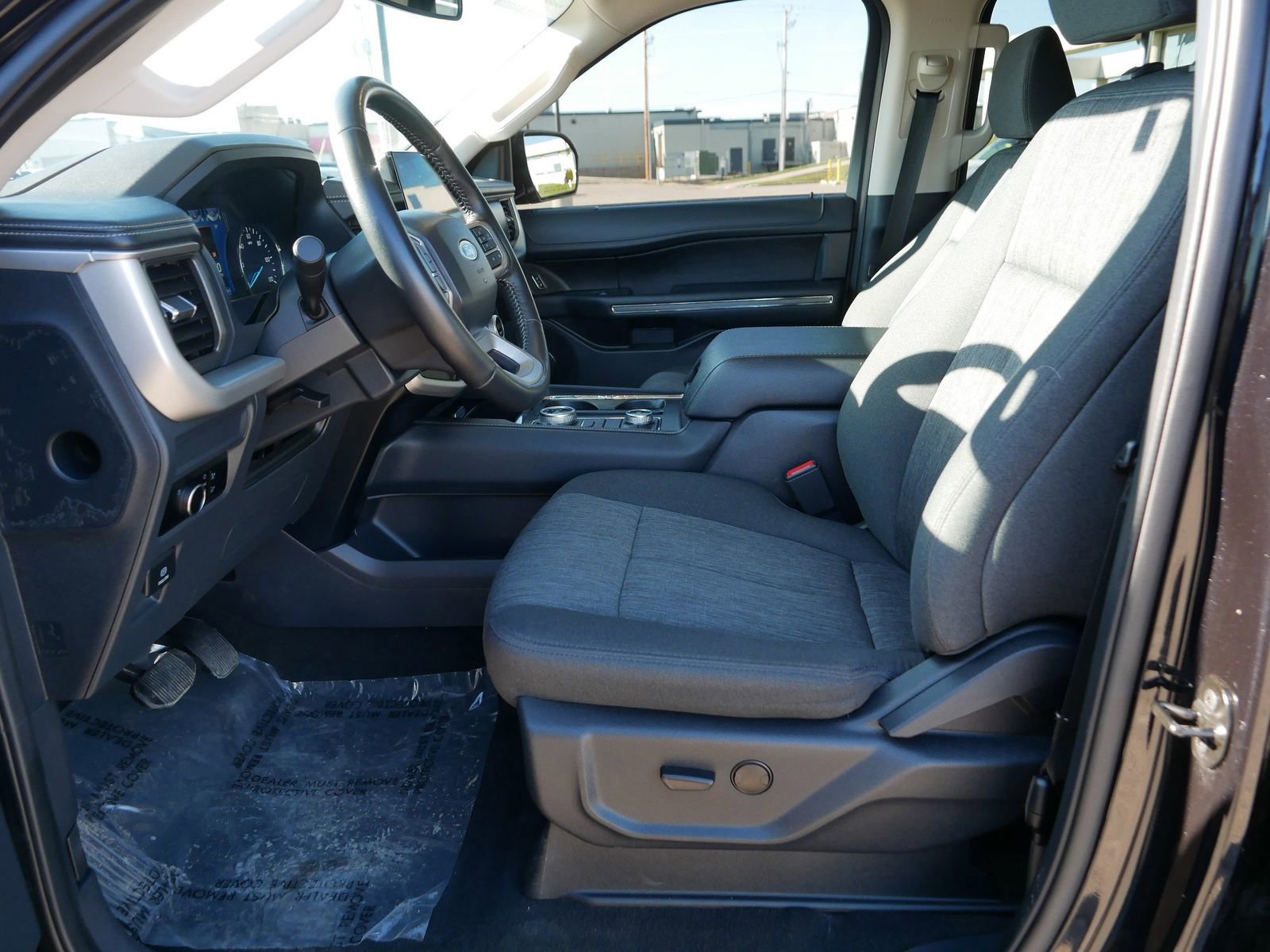 Certified 2024 Ford Expedition XLT image 14