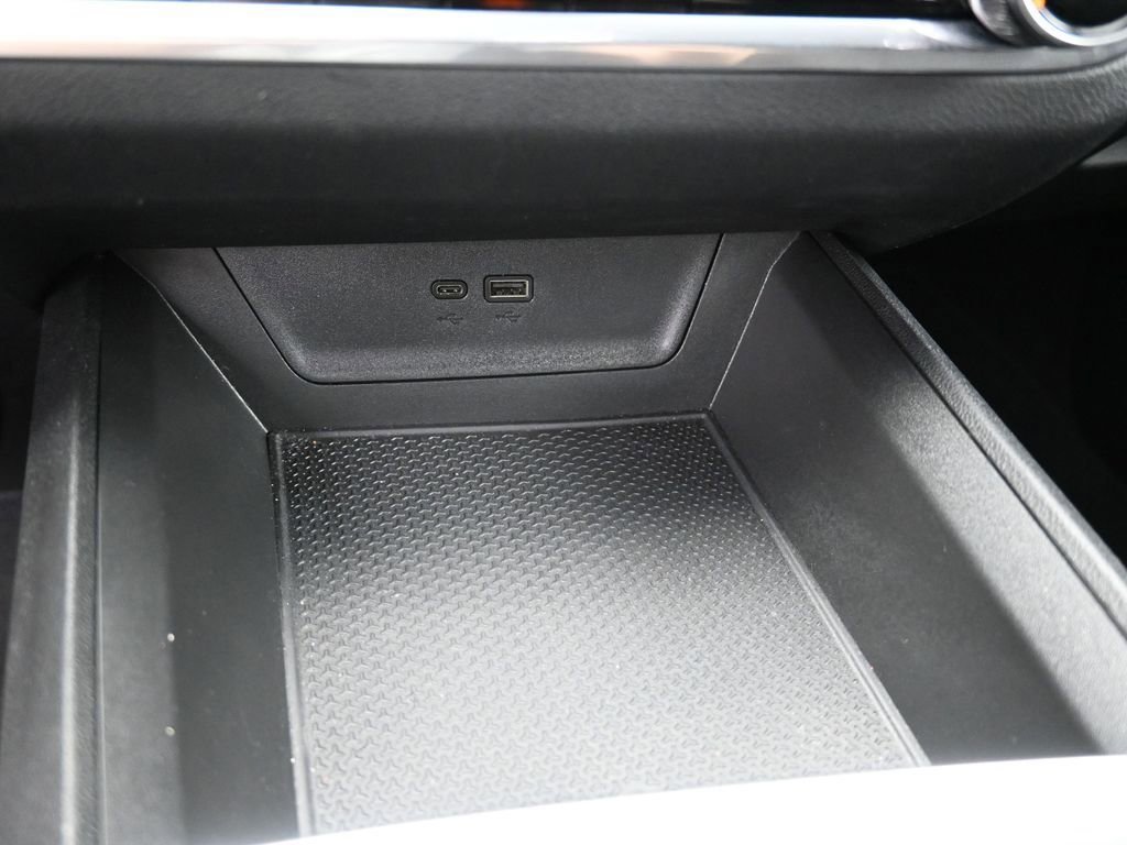 Used 2025 Chevrolet Equinox LT image 28