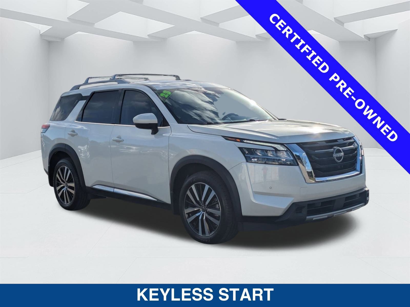 Used 2023 Nissan Pathfinder Platinum image 7